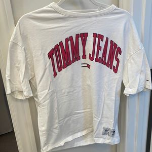 Tommy Jeans graphic tee